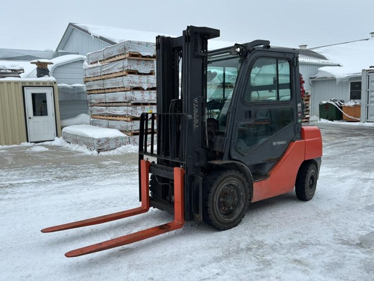 toyota-7fgu32-image-1