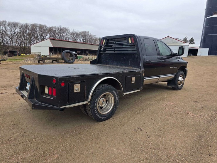 2005-dodge-ram-3500-image-9