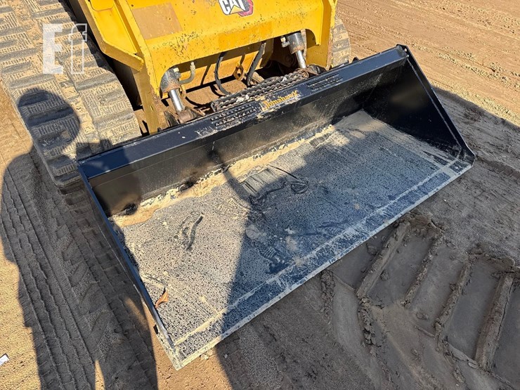 2022-caterpillar-299d3-image-20