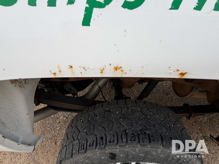 2012-chevrolet-2500hd-image-25