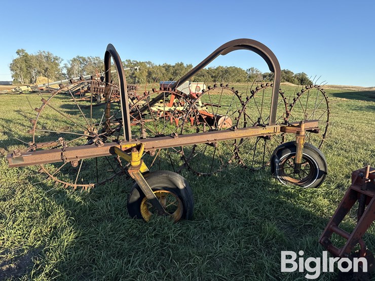 merrill-take-5-wheel-side-delivery-rake-image-6