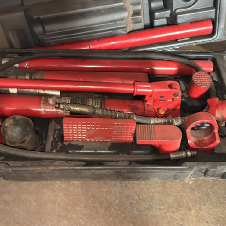 #175 • Port-A-Power Jack*