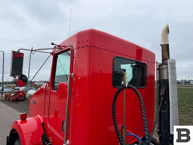 2004-kenworth-t800-image-29