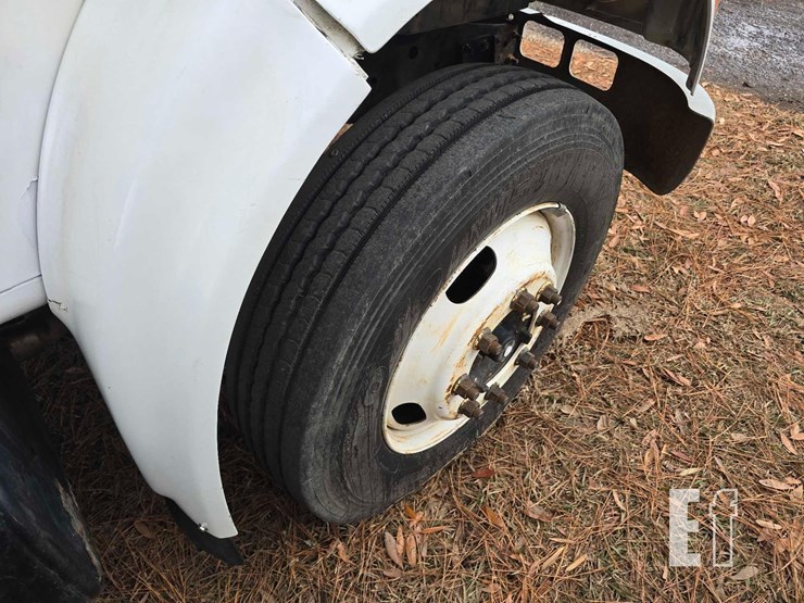 international-4700-image-18