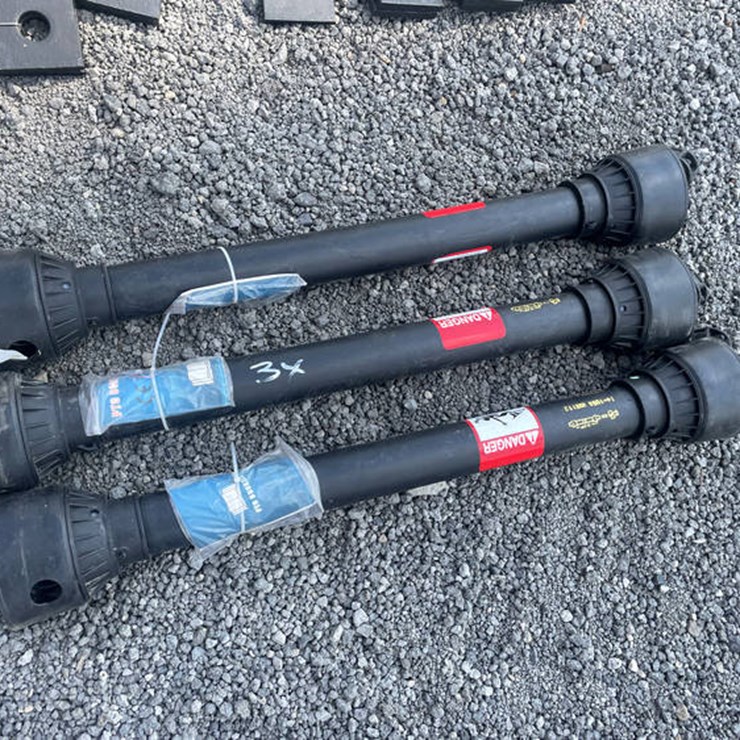 #112928 • 3 540 PTO SHAFTS - LIKE NEW