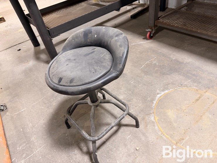 4-1/2'-welding-table-image-11