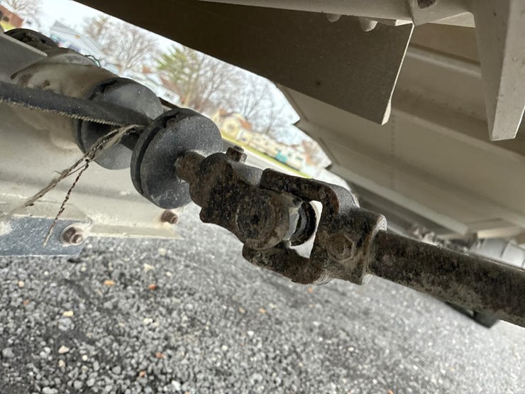 wilson-hopper-bottom-image-27