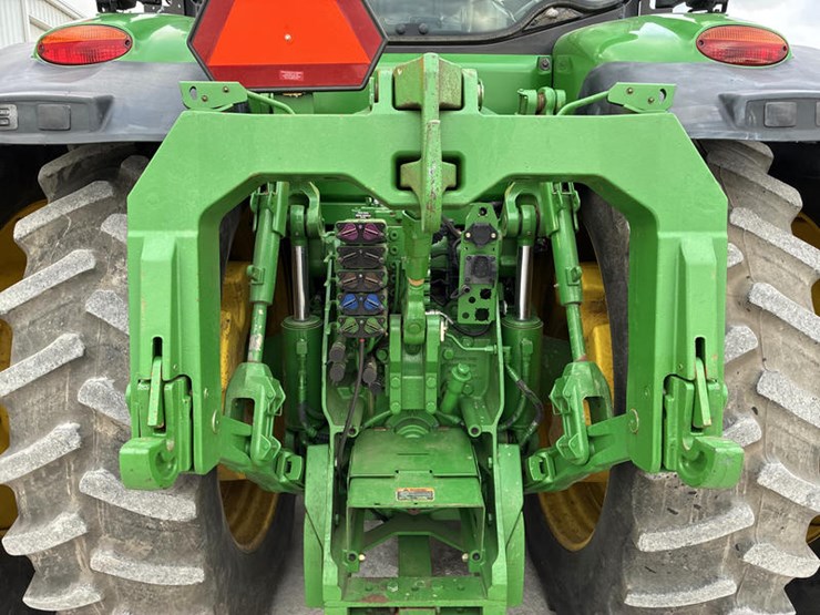 john-deere-8335r-image-29
