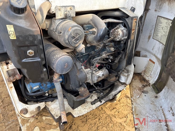 2005-bobcat-328g-image-12