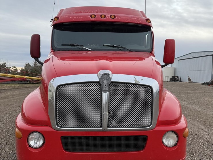 2003-kenworth-t2000-image-2