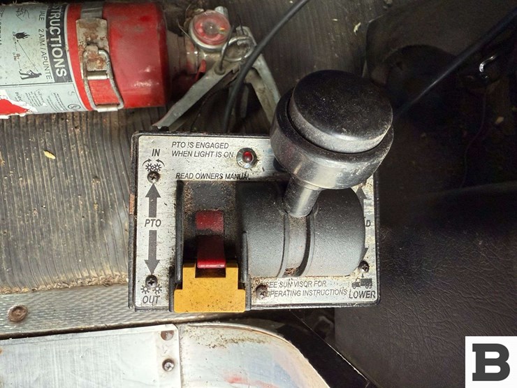 2004-kenworth-t800-image-74