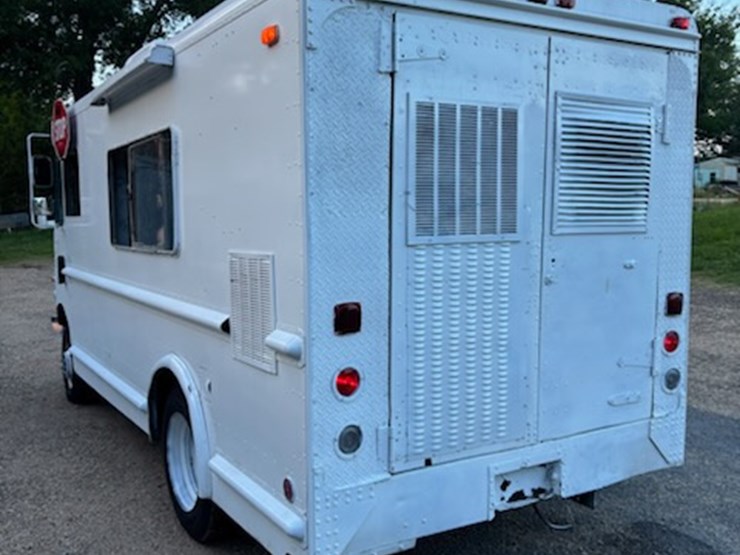 1991-gmc-p30-image-5