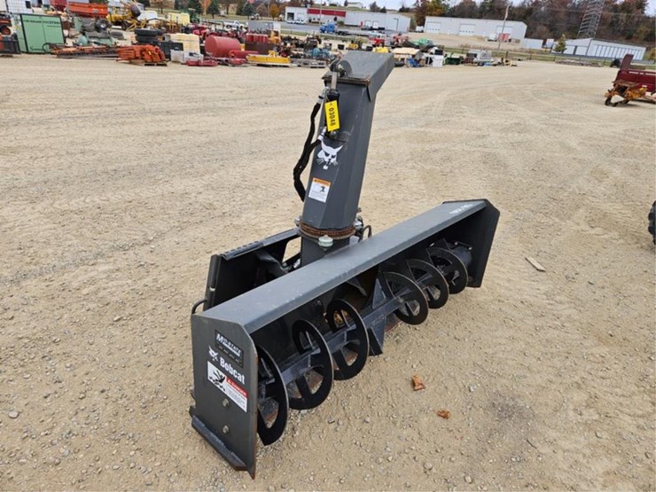 #3048-•-bobcat-sb-200-78"-2-stage-snow-blower-image-7