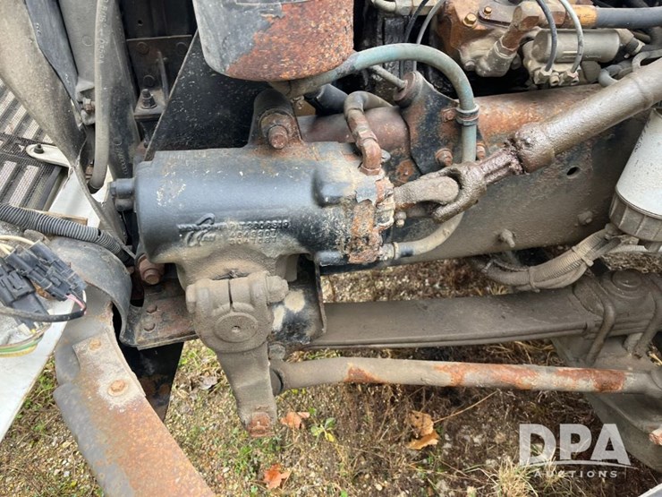 1999-freightliner-fl70-image-59