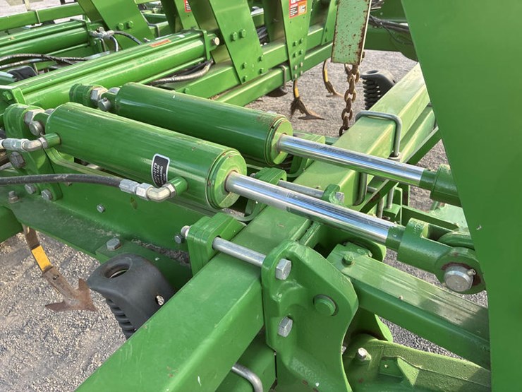 john-deere-2210-image-57