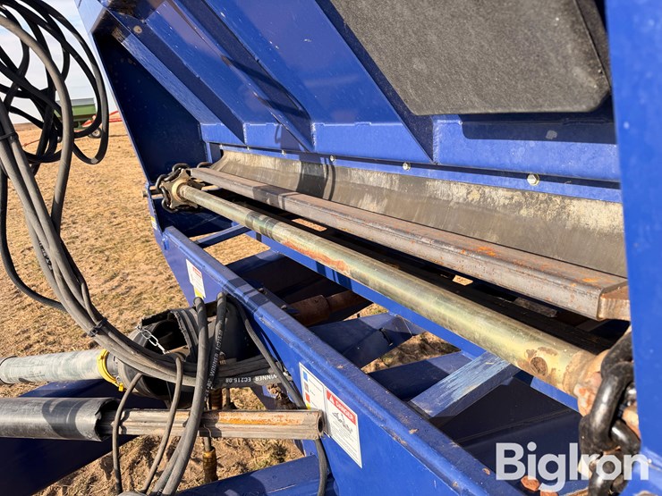 jbs-vmec2448-3-manure-spreader-image-16