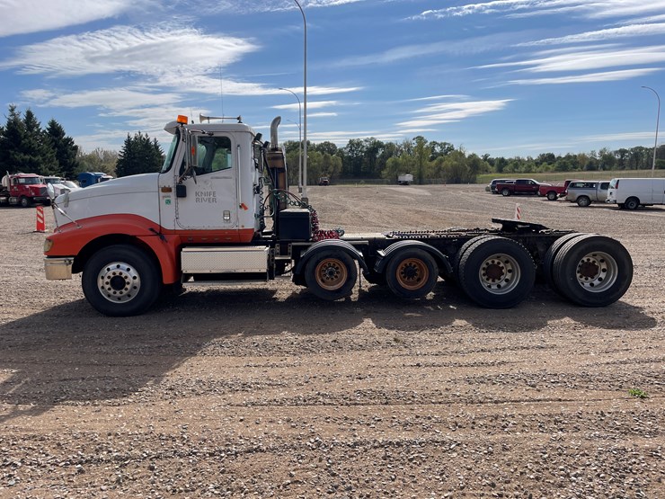 #1000-•-2007-international-transport-truck-tractor-(has-mn-title)-image-2