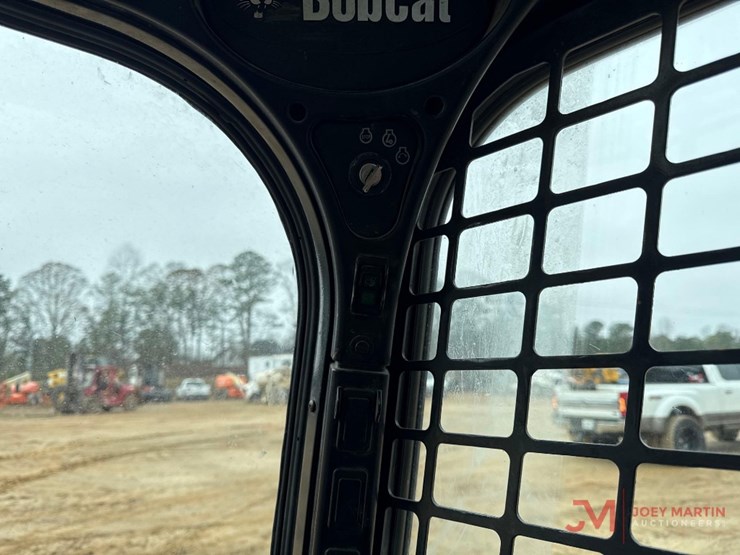 2018-bobcat-t770-image-16