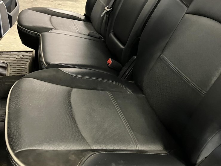 ram-2500-laramie-image-16