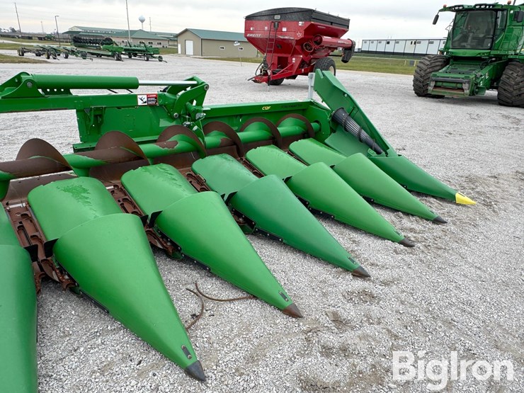 john-deere-c12f-image-9