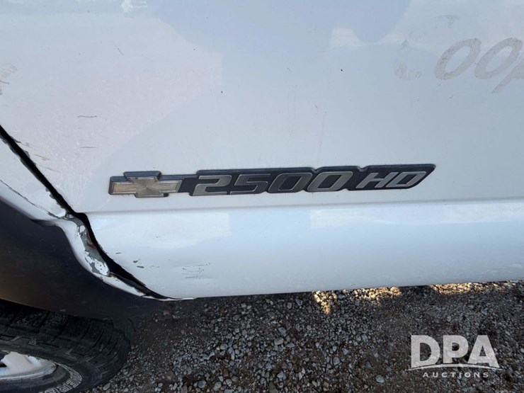 2003-chevrolet-silverado-2500hd-image-46