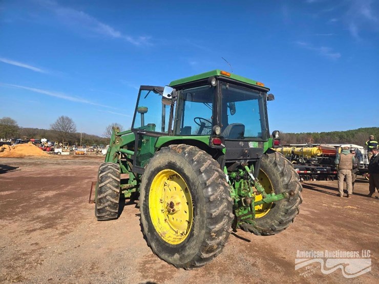 john-deere-3155-image-8