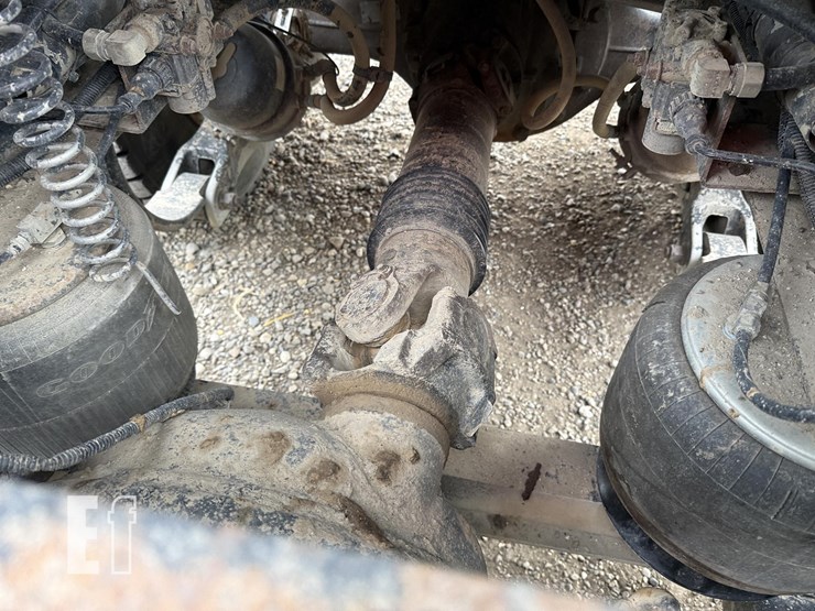 2003-kenworth-t2000-image-31