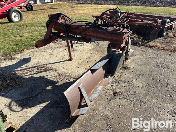 international-50-image-7