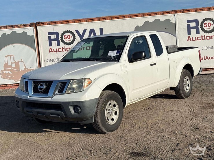 2015-nissan-frontier-image-1