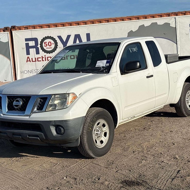 2015 NISSAN FRONTIER