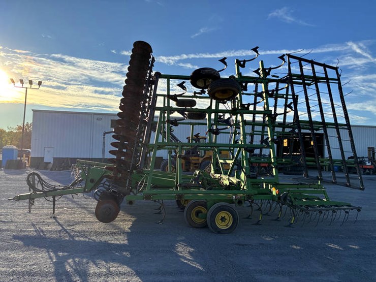 john-deere-726-image-31