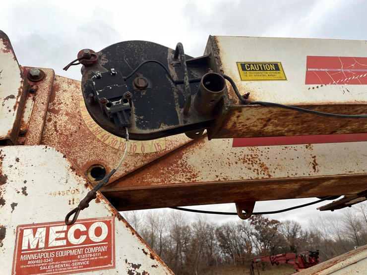 ford-lt9000-image-56