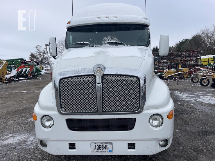 kenworth-t2000-image-3