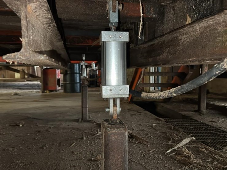 #104-•-green-chain-image-10