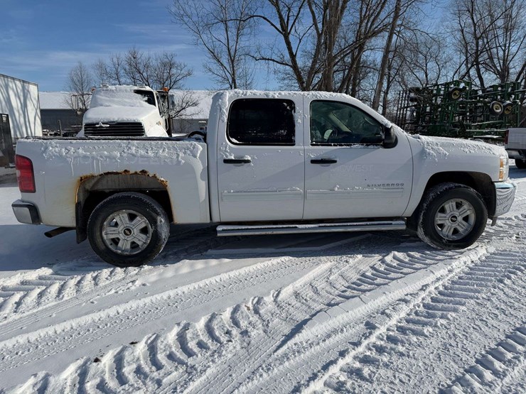 2013-chevrolet-silverado-1500-lt-image-6