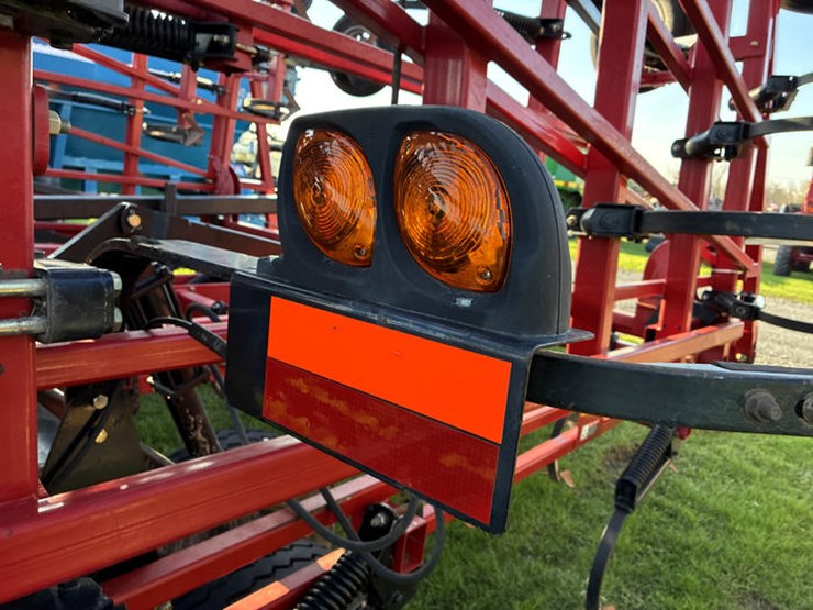 case-ih-200-image-38