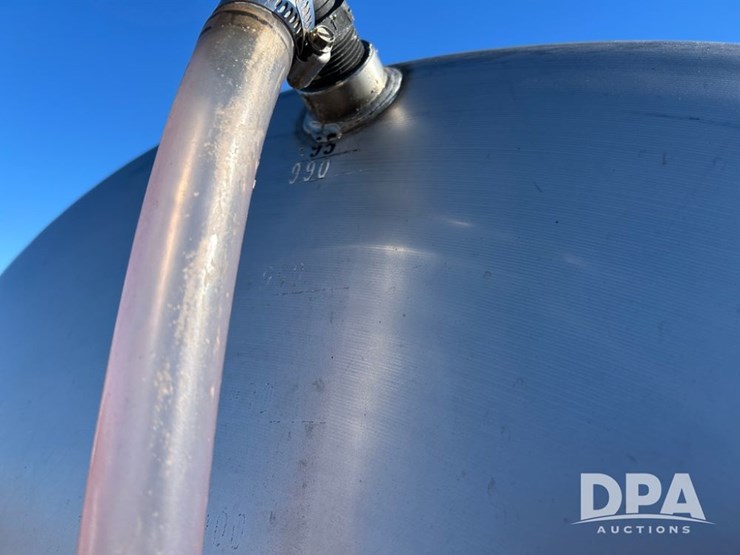 liquid-nurse-trailer-(cp1354,-tank-2087,-unit-92440)-image-10