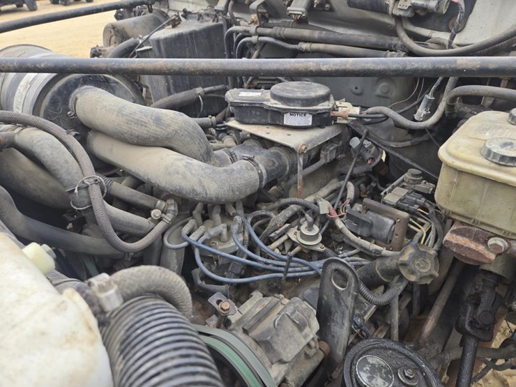 1996-ford-f700-image-27