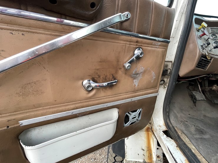 #1134-•-1993-ford-sheetrock-boom-truck-(has-mn-title)-image-44