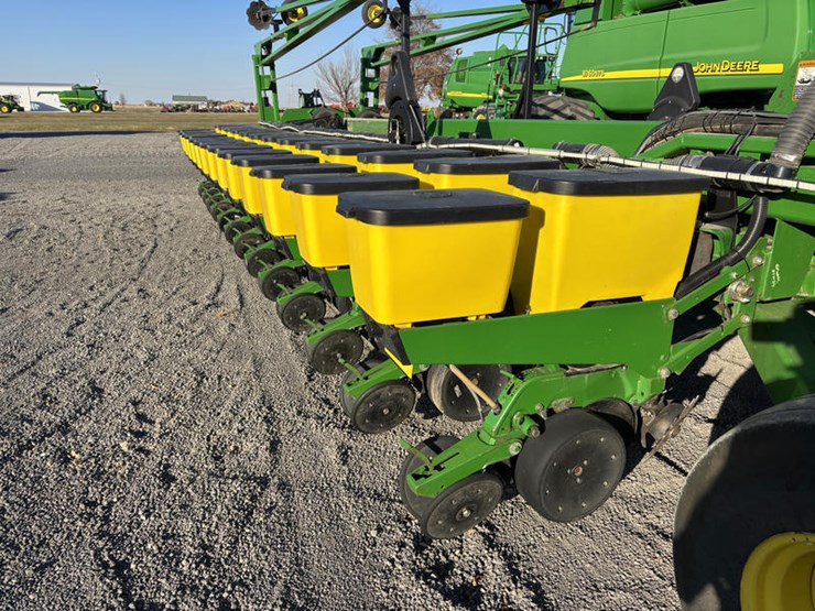 john-deere-db80-image-14