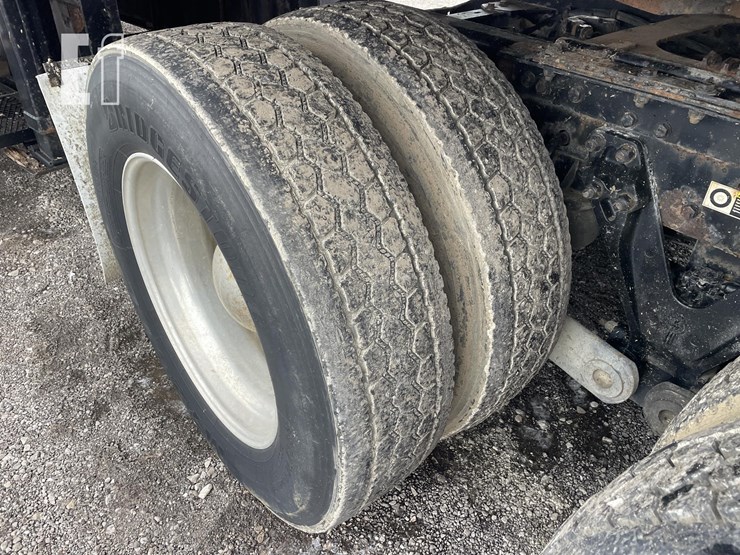 kenworth-t2000-image-13