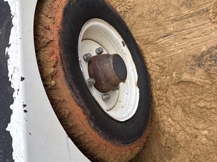 roadtec-fb-100e-sweeper-image-14