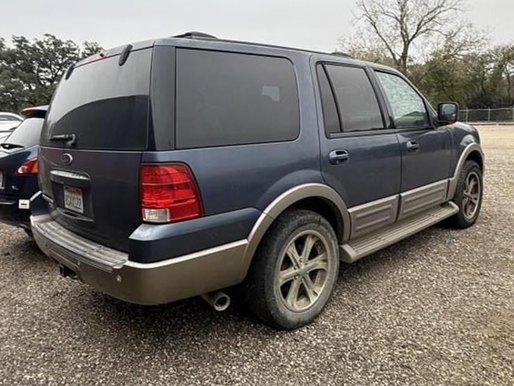 ford-expedition-image-3