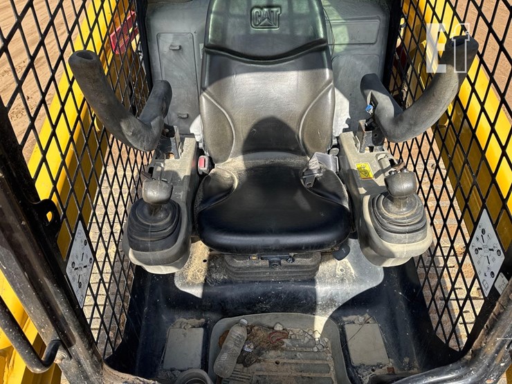 2019-caterpillar-289d-image-25