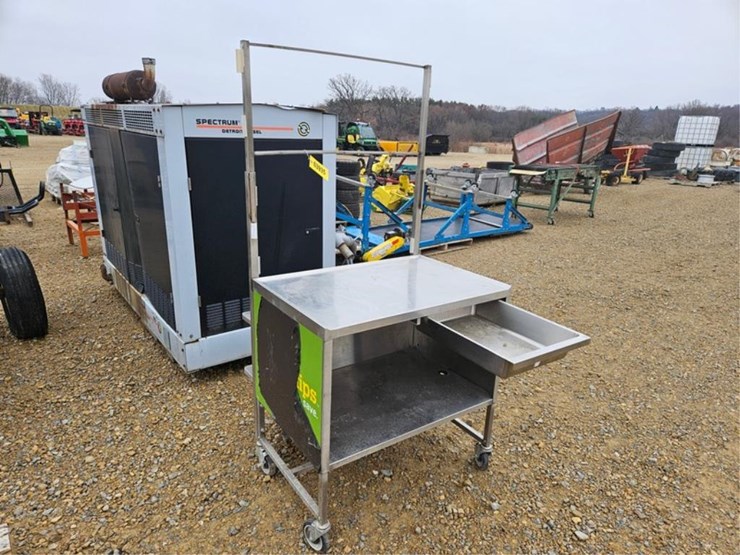 #3935-•-stainless-steel-display-cart-image-6