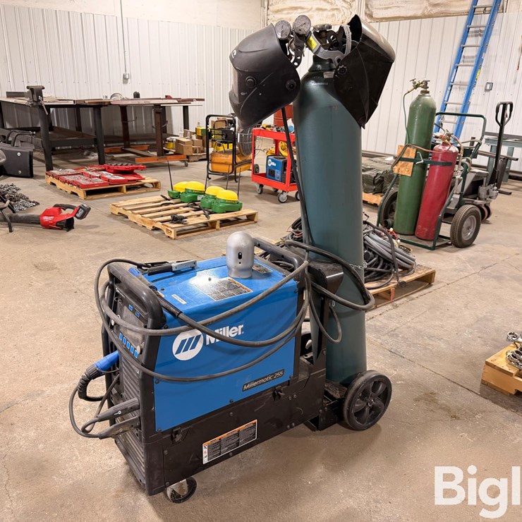 Miller Millermatic 225 Portable MIG Welder