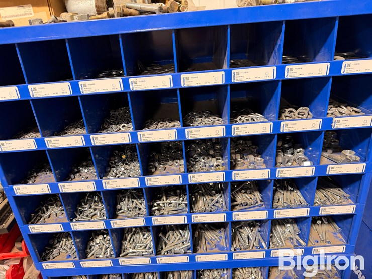 fastenal-full-bolt-bin-image-10