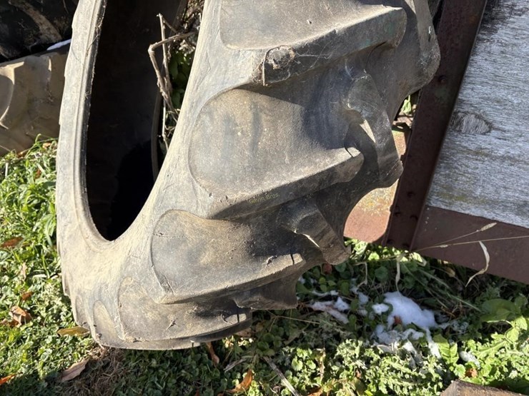 15.5---38-tractor-tire-image-2