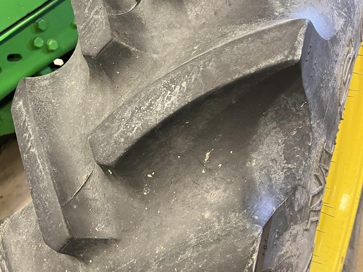 john-deere-7200-image-9