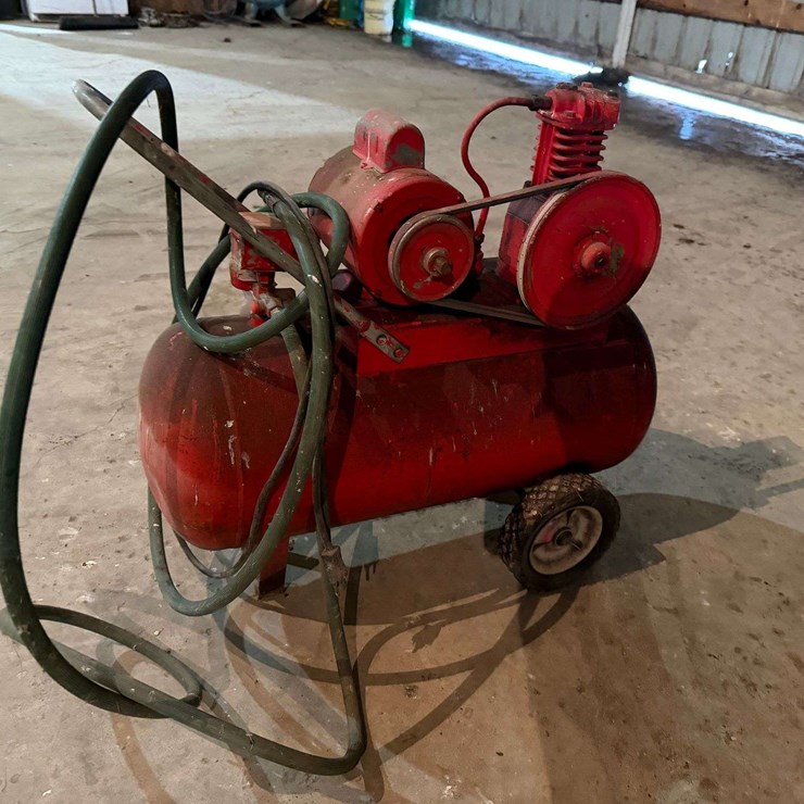 110V Air Compressor, in Working Condition Per Seller